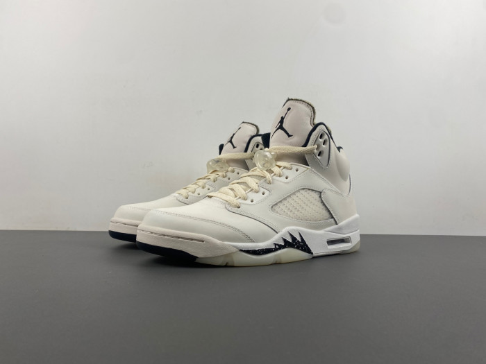AIR JORDAN 5 RETRO