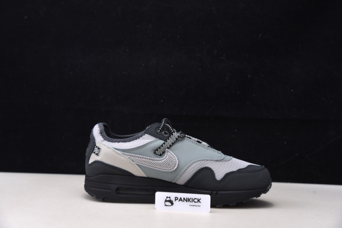 TRAVIS SCOTT X NIKE AIR MAX 1