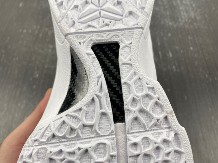 Zoom Kobe VI 429659-108