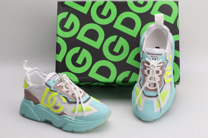DG sneaker