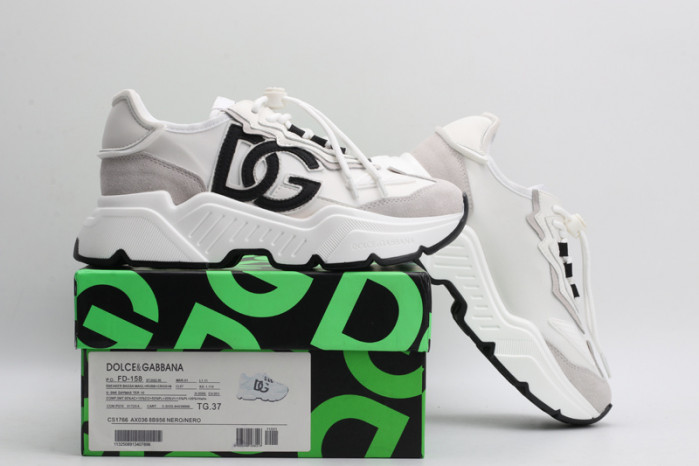 DG sneaker