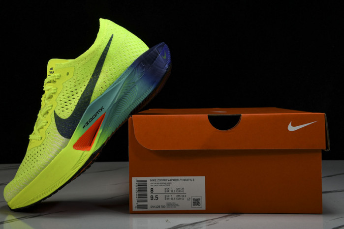 Nk ZoomX Vaporfly NEXT% 3 DV4129-700