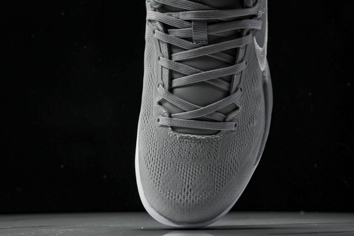 NK Kobe 8 Protro“Wolf Grey”  HF9550-002