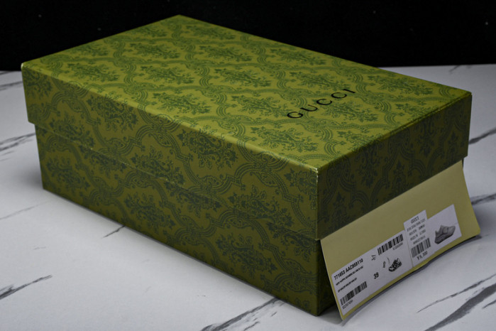 G*u*i sneaker