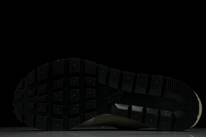 Sacai x Nk VaporWaffle 3.0 CV1363 108