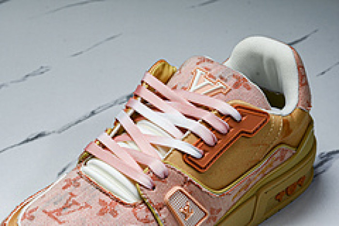 L&V SNEAKERS