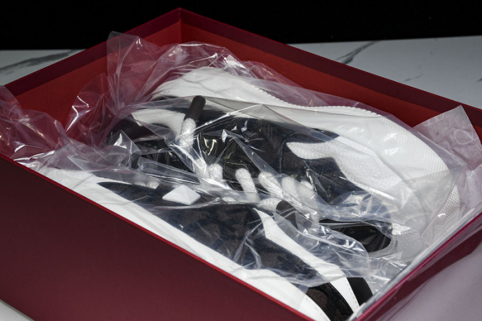 VALEN DESIGNER SNEAKERS