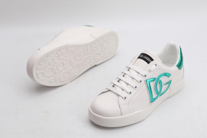 DG sneaker