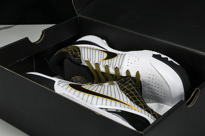 NK Zoom Kobe 4 Protro“Del Sol” AV6339-101