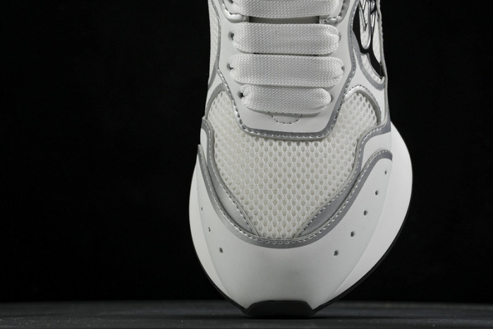 Alexander McQueen sneaker