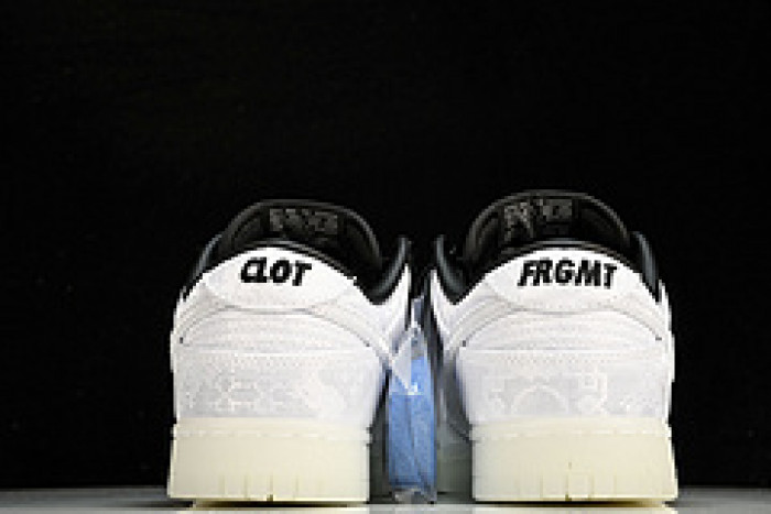 CLOT x fragment x Nike Dunk Low FN0315-110