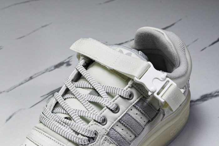 Bad Bunny Forum Low   HQ2153