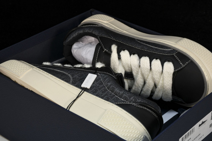 DI*O*R B33 PANKICK