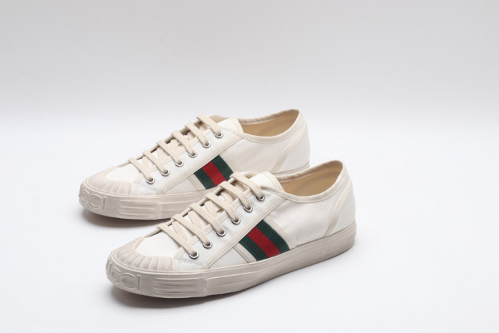 G*u*i sneaker