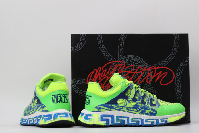 VER DESIGNER SNEAKERS