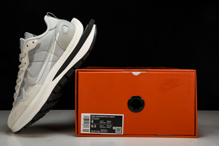 Sacai x Nk VaporWaffle 3.0  DD1875108