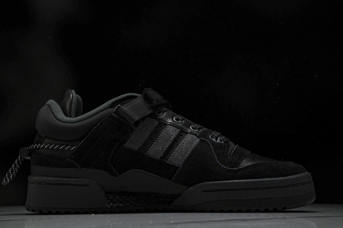 Bad Bunny Forum Low   GW5021