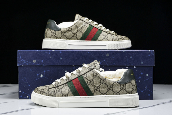 G*u*i sneaker