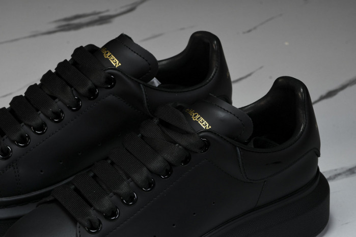 Alexander McQueen sneaker