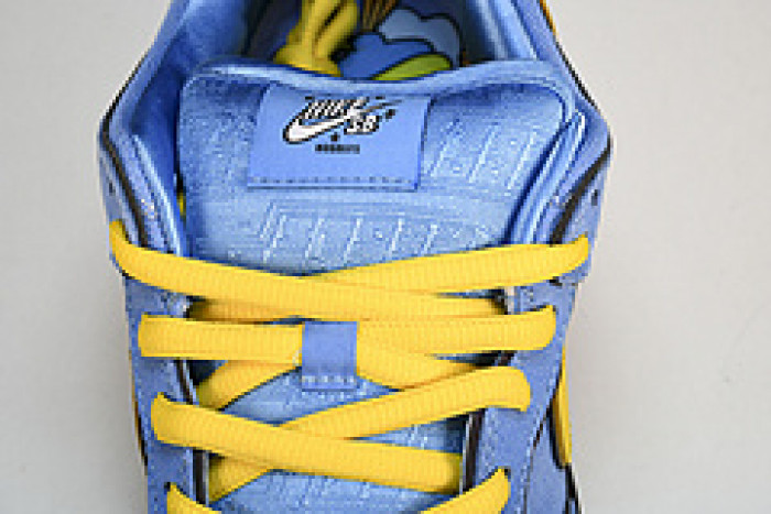 The Powerpuff Girls x NK Dunk SB Low  FZ8320-400