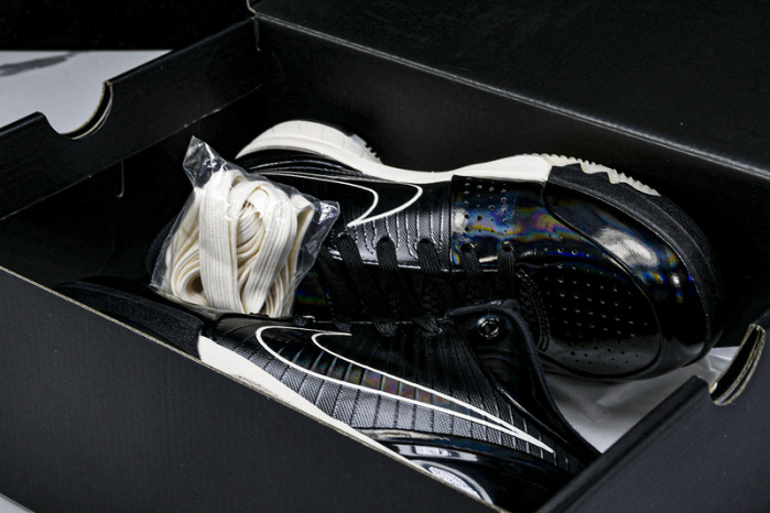 UNDEFEATED x Nike Kobe 4 Protro  CQ3869-001