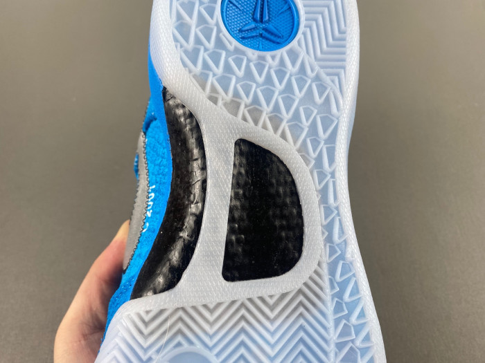Nike Kobe 8 ZK 8  555035-304
