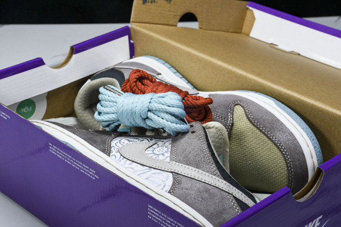 Nike SB Dunk Low “Big Money Savings” FZ3129-200