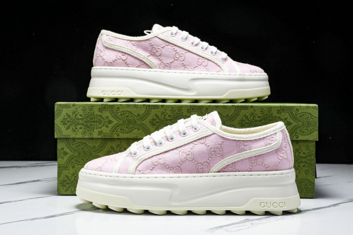 G*u*i sneaker
