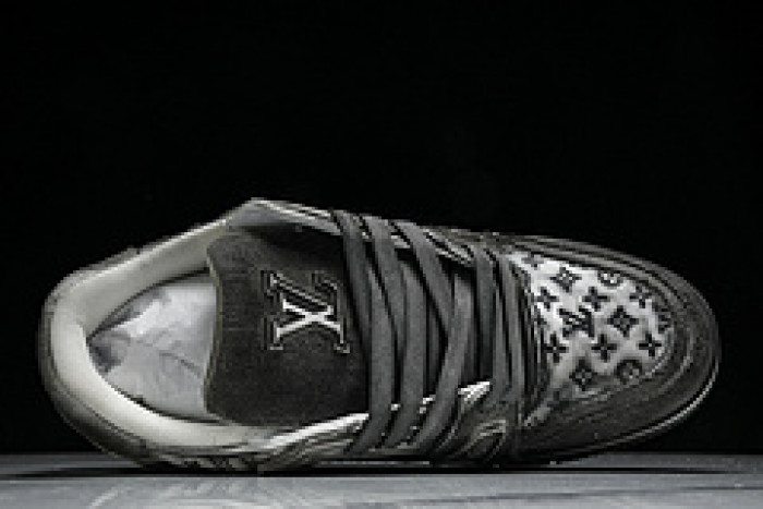 L&V SNEAKERS