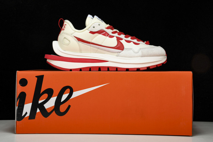 Sacai x Nk VaporWaffle 3.0   DD1875110