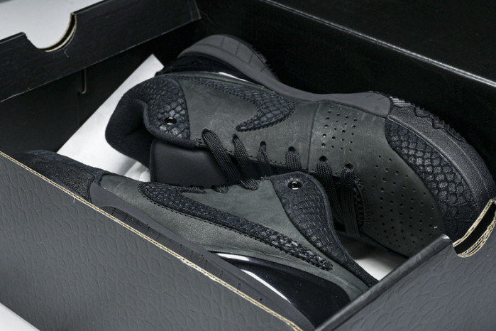 Nk Zoom Kobe IV ZK4  FQ3544-001