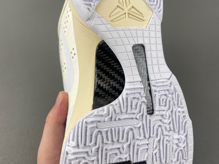 Nike Kobe 5 Protro Undefeated Rice White  DB4796-101