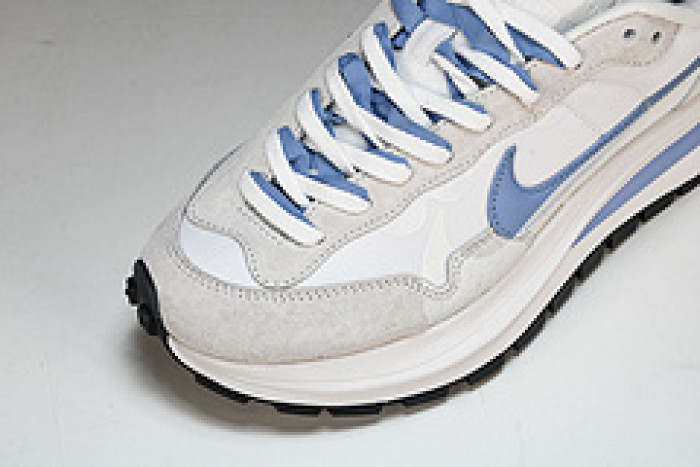 Sacai x Nk VaporWaffle 3.0  DD1875-112