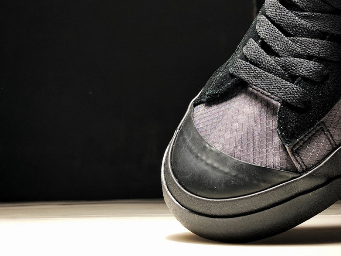 Nike Blazer Mid OH Grim Reaper AA3832-001