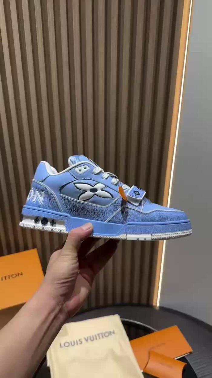 L&V SNEAKERS