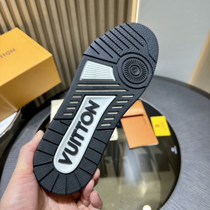 L&V SNEAKERS