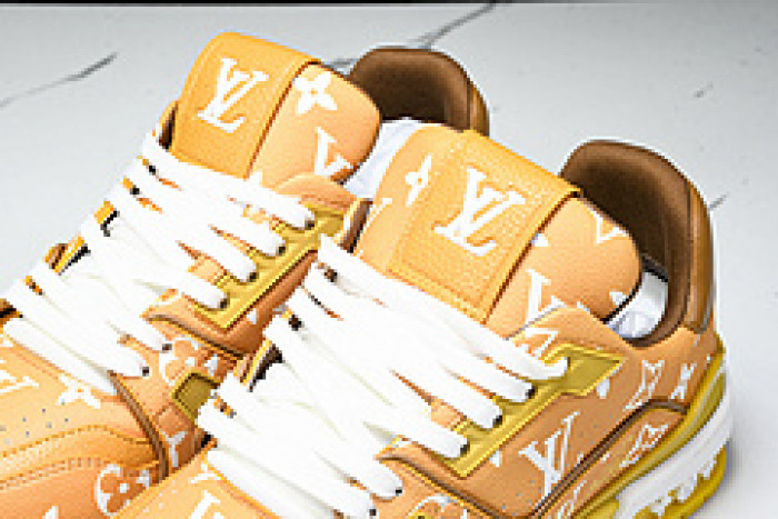 L&V SNEAKERS