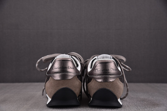 D designer sneaker