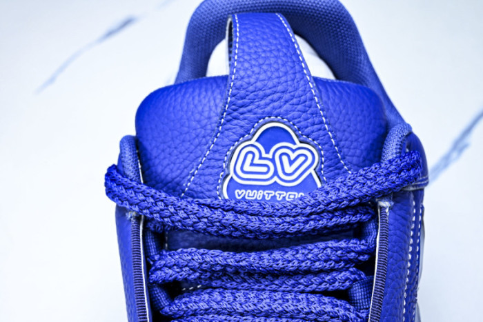 L&VT SNEAKERS