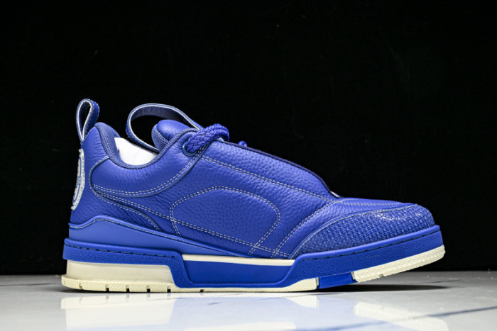 L&VT SNEAKERS