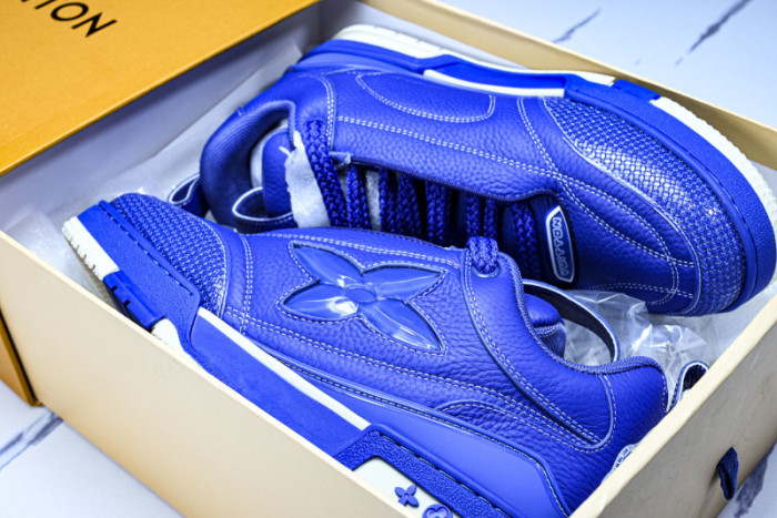 L&VT SNEAKERS