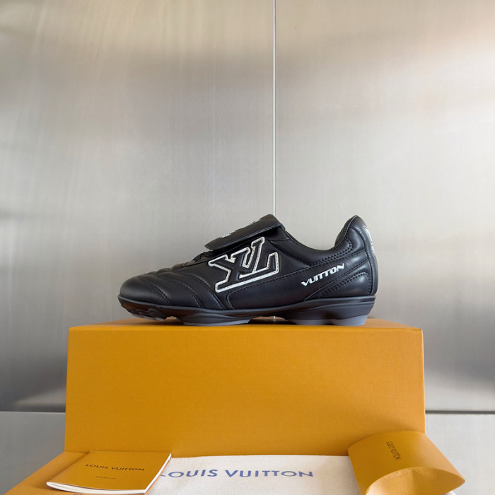 L&V SNEAKERS