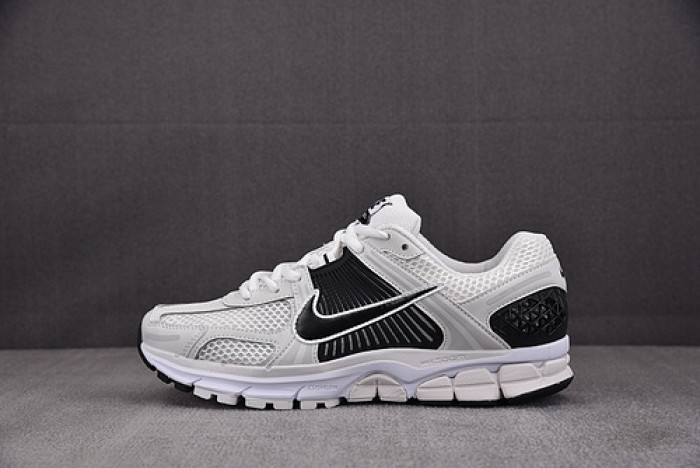 NK Air Zoom Vomero 5 White Black FB9149-101