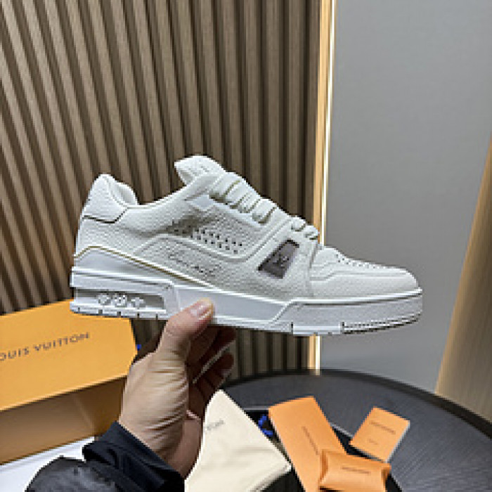 L&V SNEAKERS