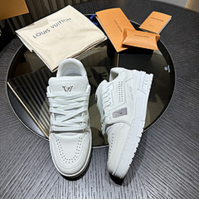 L&V SNEAKERS