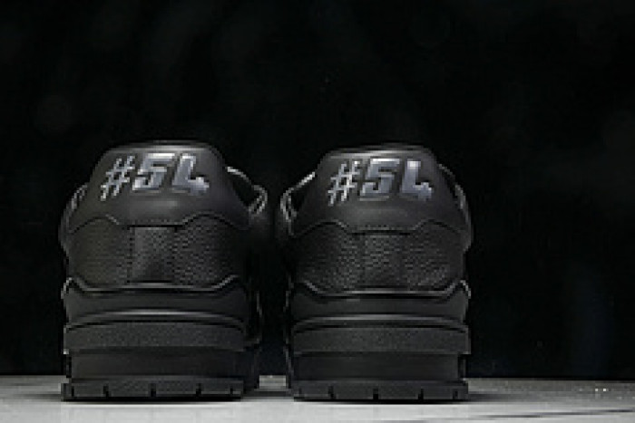 L&V SNEAKERS