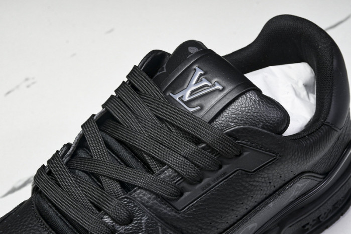 L&V SNEAKERS