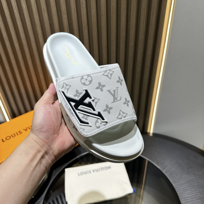 L&V SLIPPERS