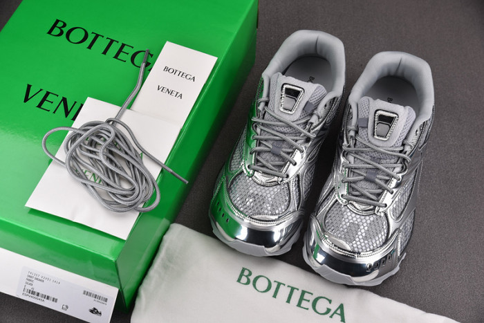 bo*te*ga Ve*ne*ta sneaker