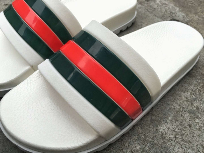 G DESIGNER SLIPPERS